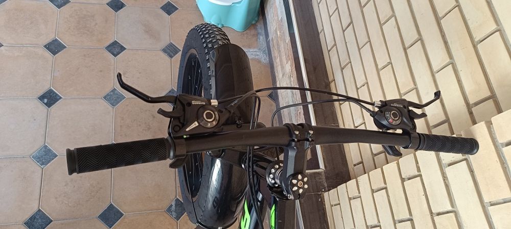 ARIVO 700 velo sotiladi