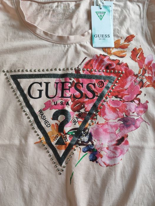Чисто нови тениски Guess Л размер