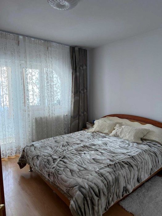 Vand /Schimb apartament 3 camere Arad/Alfa Et.3 cu Casă