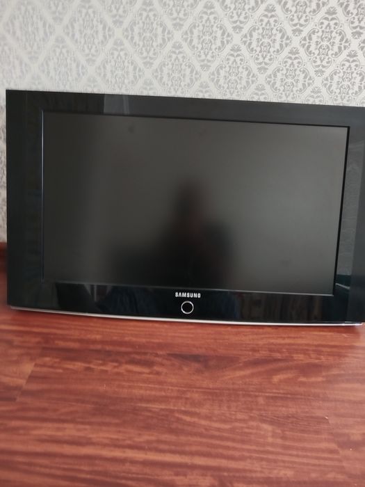 Продам 2 телевизора на запчасти