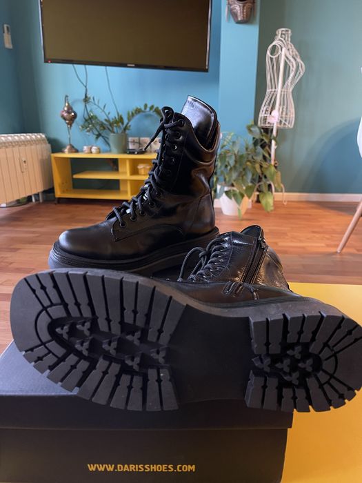 Чисто нови естествена кожа кубинки/боти Daris