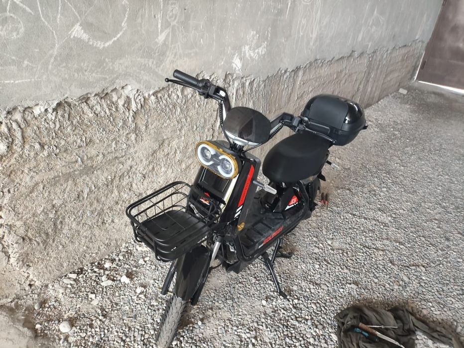 Eletro Skuter sotiladi