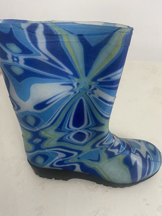 Сапоги резиновые женские.