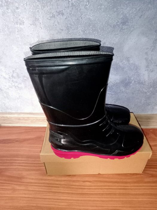 Резиновые сапоги