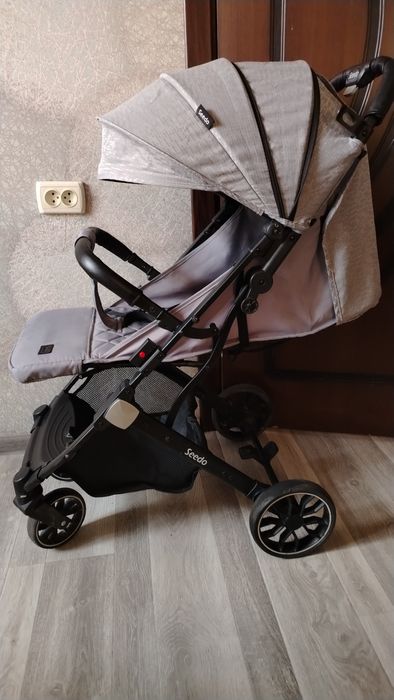 Продам детскую коляску чемодан