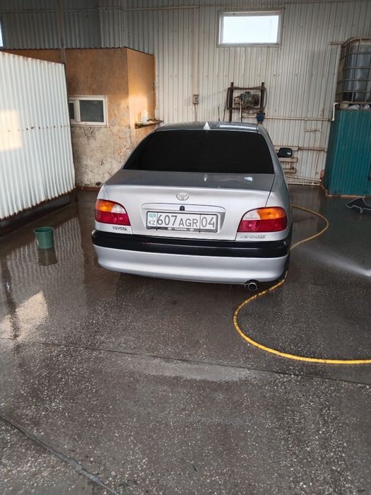 Продам Тайота Авенсис 98 года
