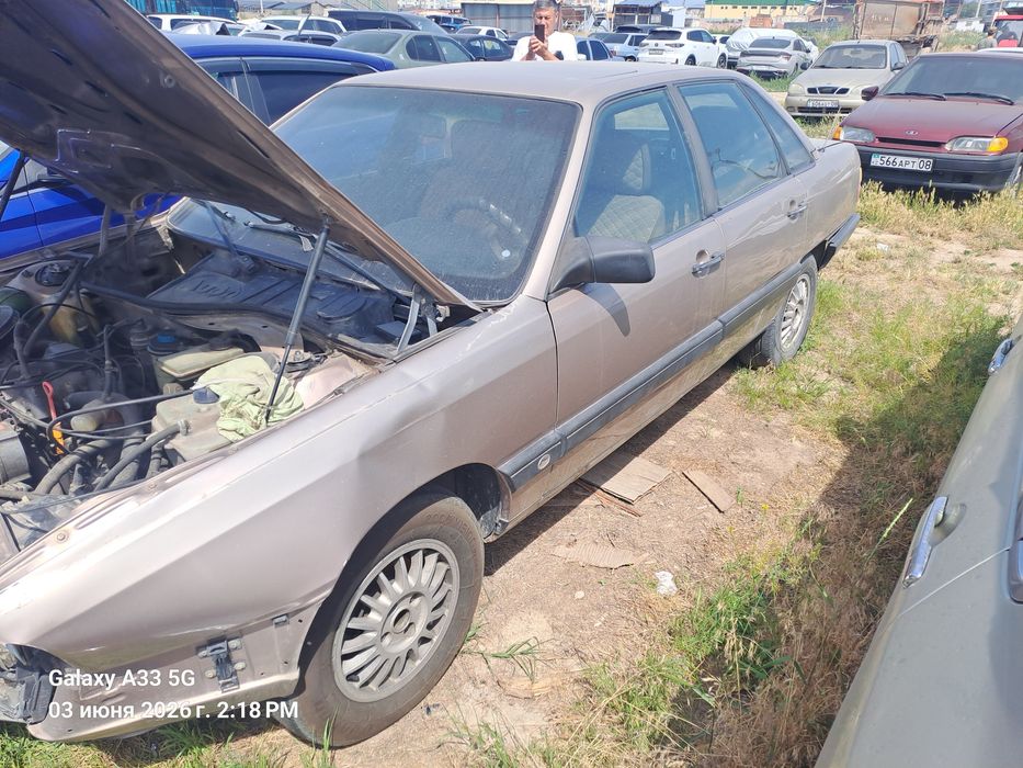 Продам ауди 100 аварийныйое