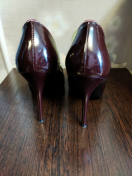 Туфли на шпильке