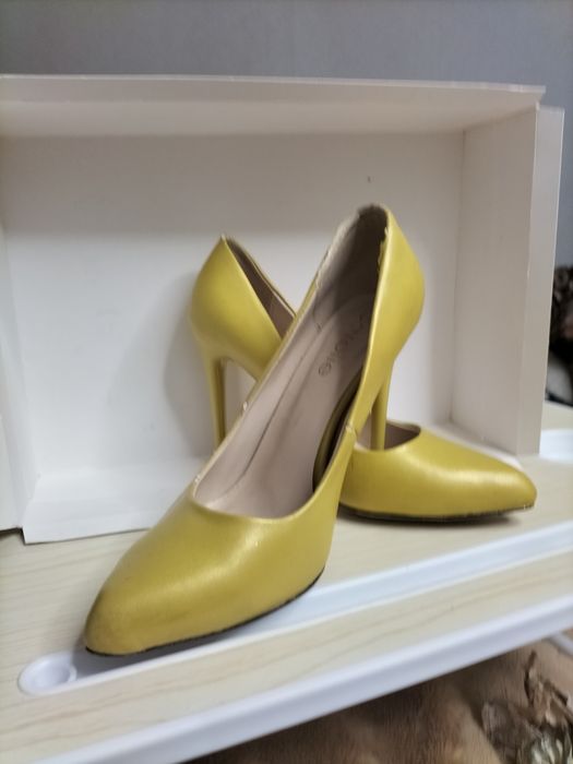 Продаю кожаные брендовые ботинки, полусапожки, туфли и др. обувь