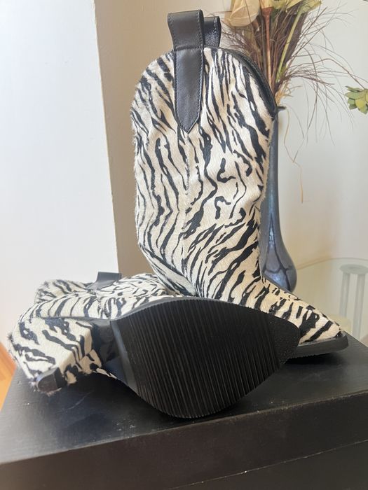 Vand ciocate piele naturala alb / negru