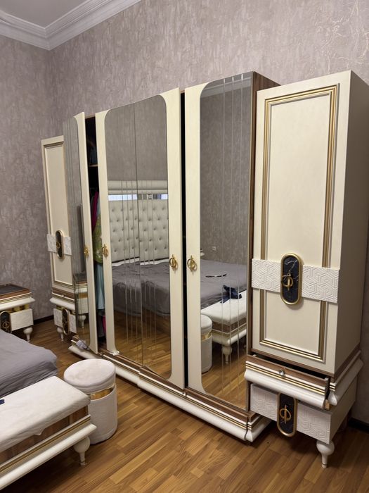 Мебель для спальной