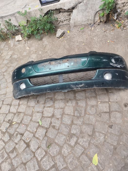 Предна броня за toyota yaris 20001 и нагоре