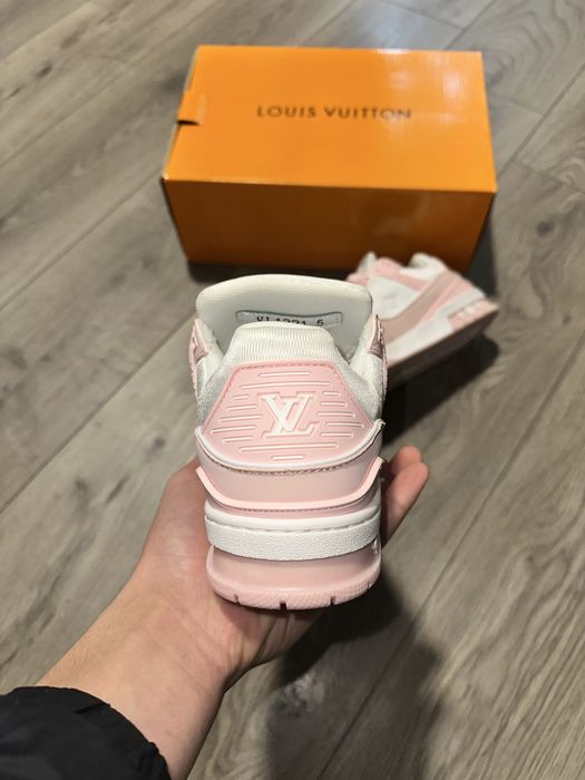 Lv Trainer