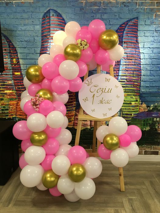 Фотозона на мольберте