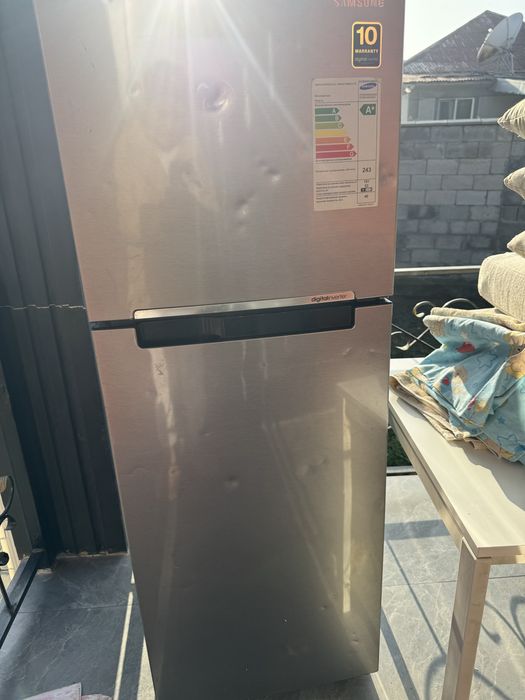 Продам холодильник