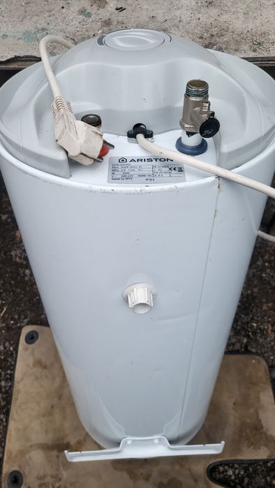 Арестон продаётся