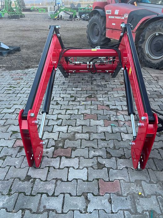 Braț frontal VARRO IIIS - III pentru tractoare