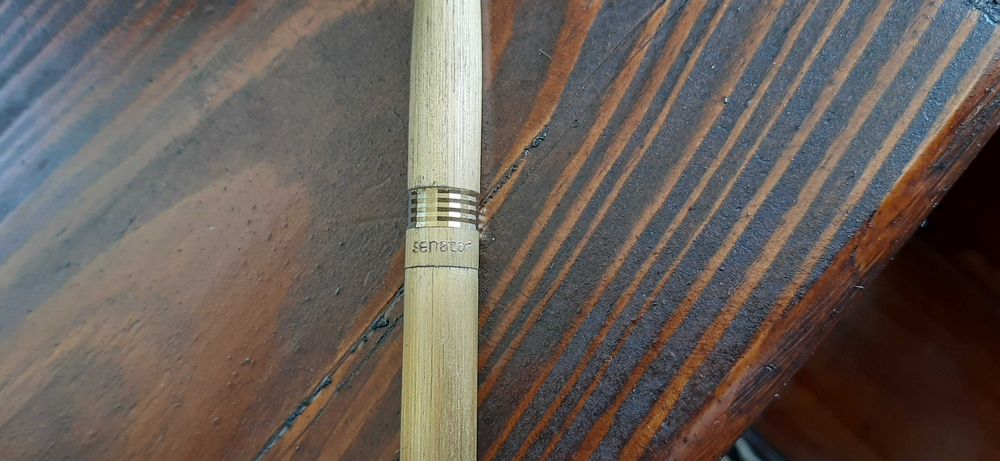 Стара химикалка Senator