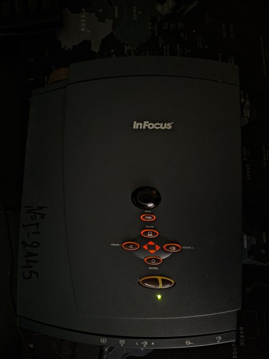 Проектор InFocus LP400