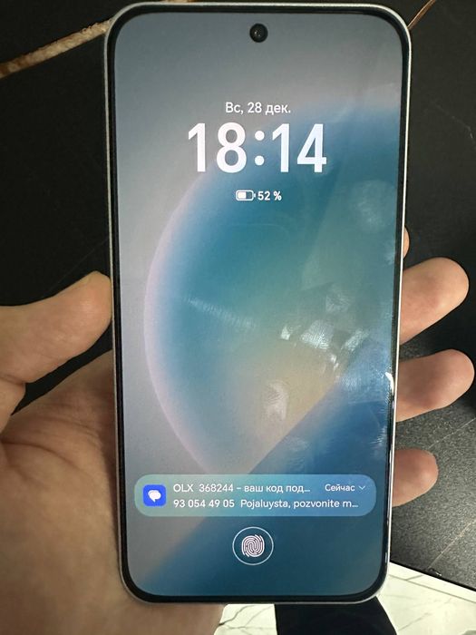 Honor 400 yengi 1oy ishlatm bita joyda qirilgan cizilgan joyi yuq