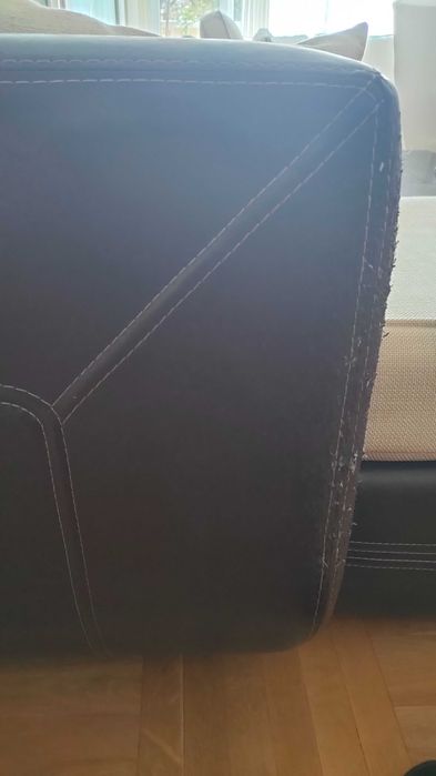 Продавам голям ъглов диван