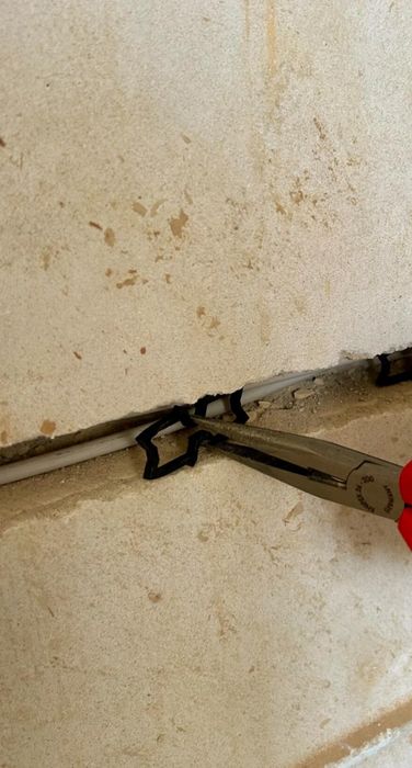 Дуо клипс крепеж за кабели