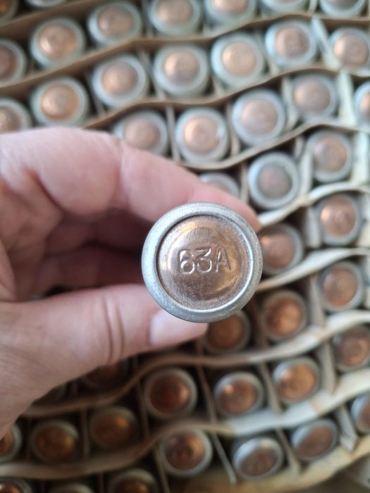 Продам предохранитель А 63 ППН