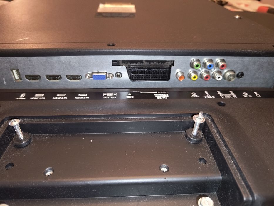 Телевизор 40" ALBA