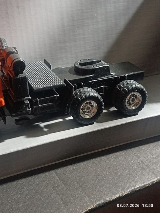 КАМАЗ тягач 1/43 (технопак