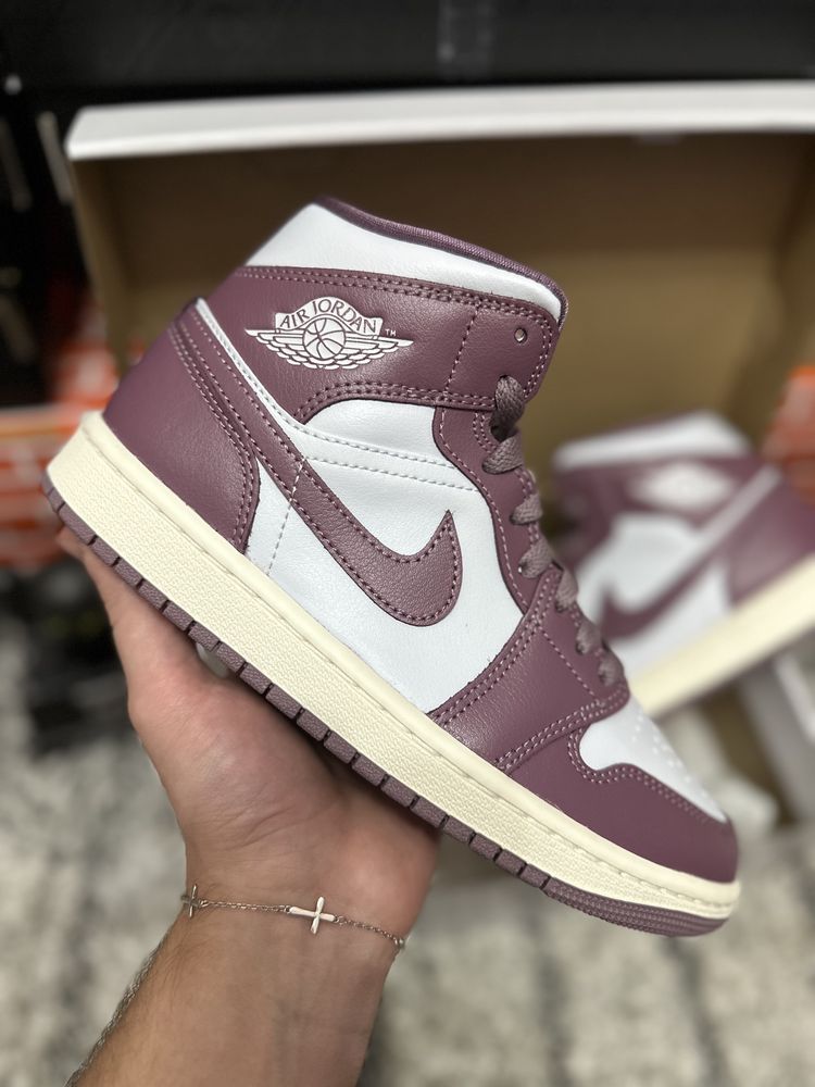 Air Jordan 1 Mid Mauve 37.5 38 39 Iasi OLX.ro