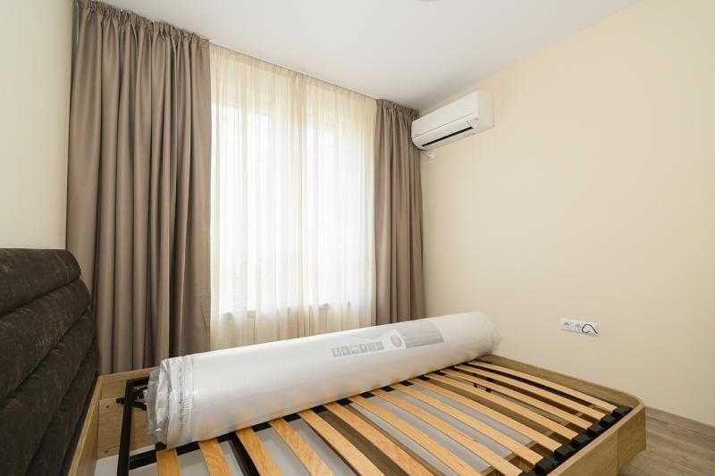 Уникален двустаен апартамент в Лазур