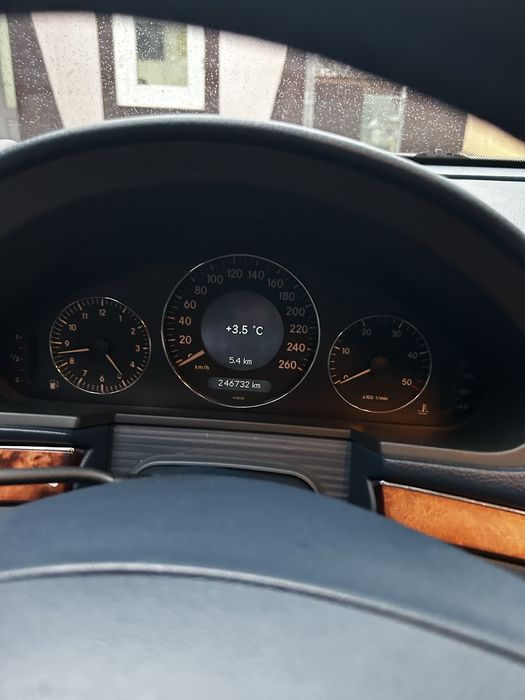 Mercedes-Benz E class w211 motor 2.2 136cp