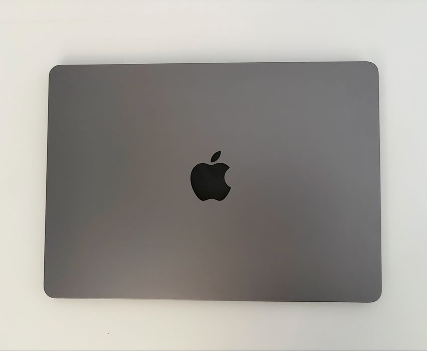 Apple MacBook Air M3 2024 16”, ca nou
