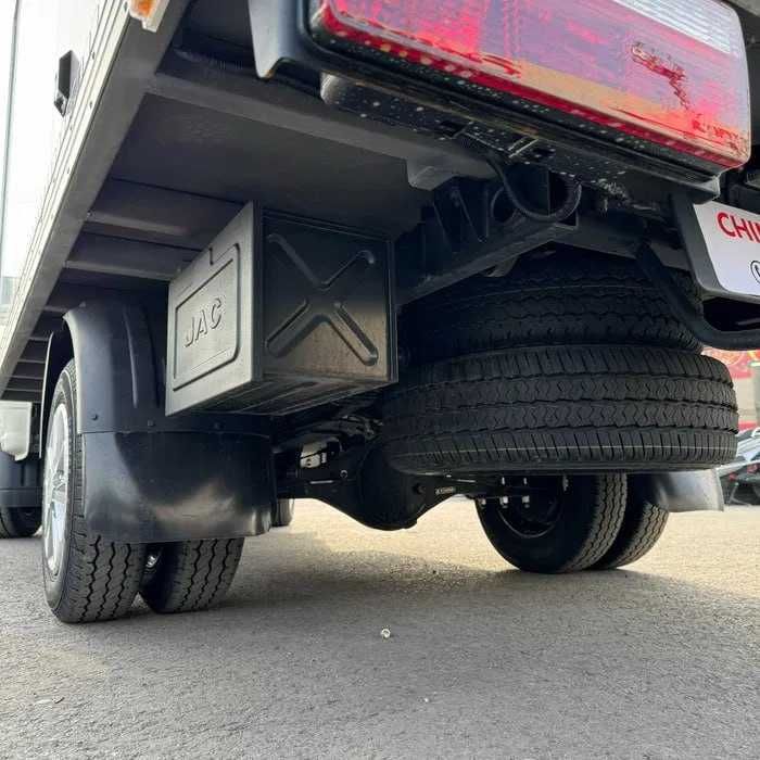 Jac X200 avtomobili sotuvda yangi