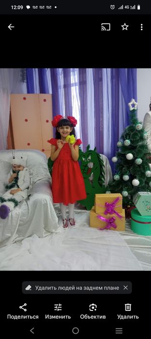 Нарядное платье с  аксессуарами