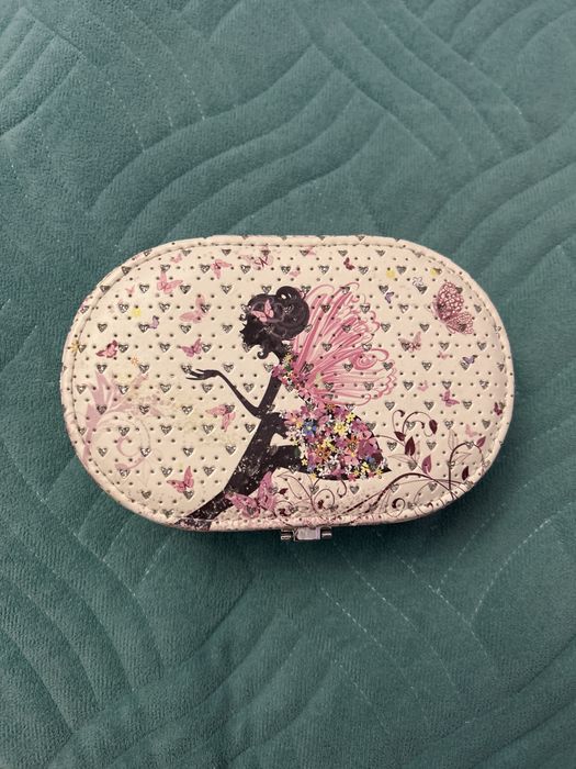 Шкатклка для украшений