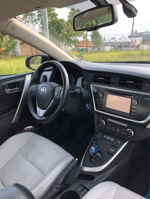 TOYOTA Auris 2013 — imagine 2