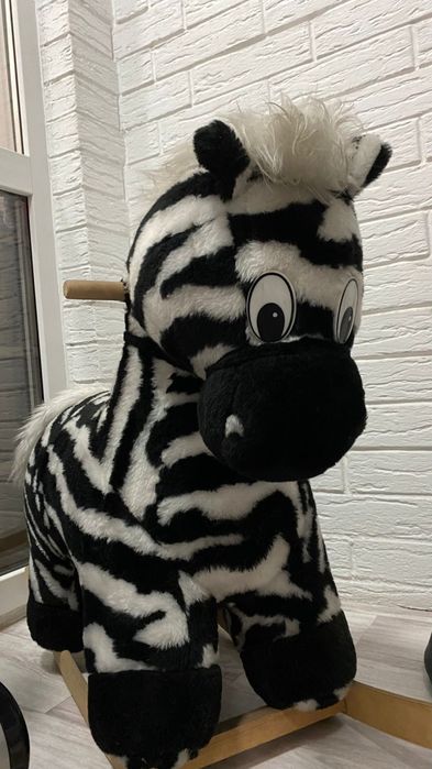 детская качалка-зебра