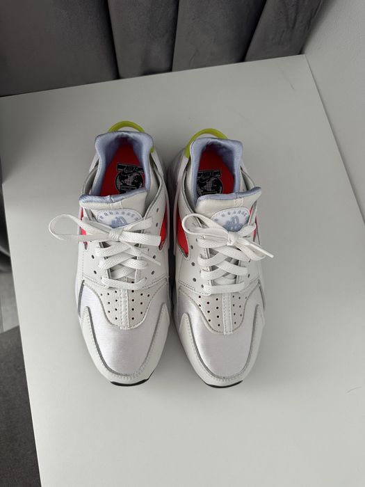 Vand adidasi Nike air Huarache