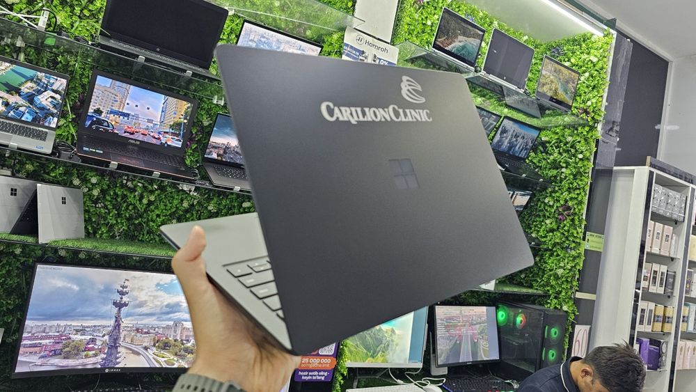 Surface - yengil ixcham jiddiy olib yurushga eng porfessional laptop!