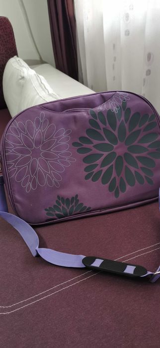 Чанта за лаптоп лилава