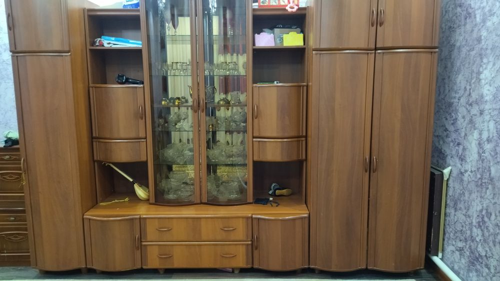 Продам стенку в хорошем состоянии