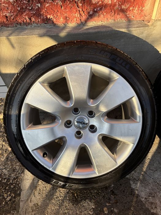 Оригинални джанти от ауди 18 5х112 с добри летни гуми
