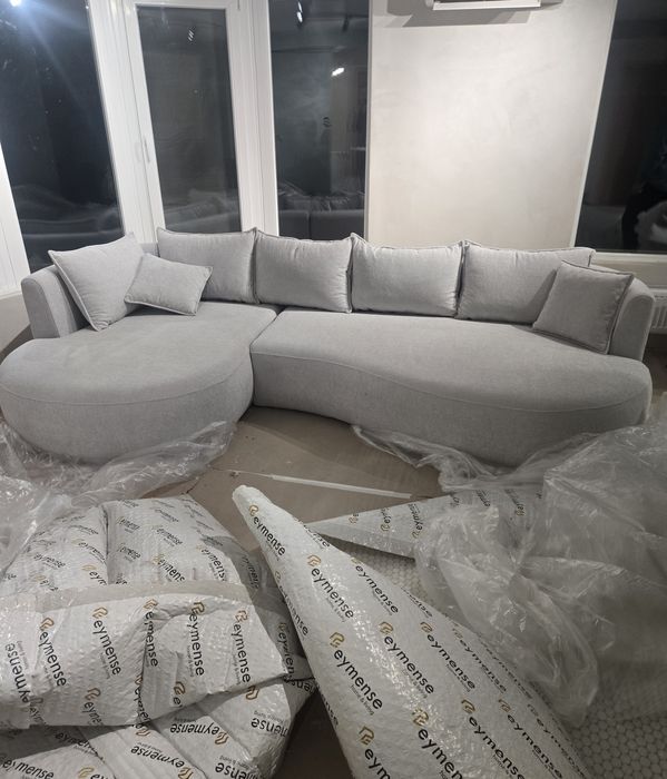 Диван (нов) 327/165см