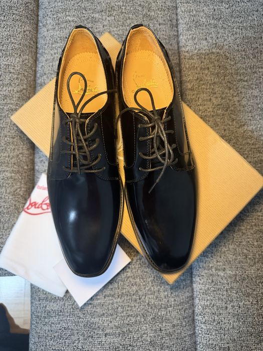 Pantofi eleganti barbati din piele naturala lacuita Christian Louboutin