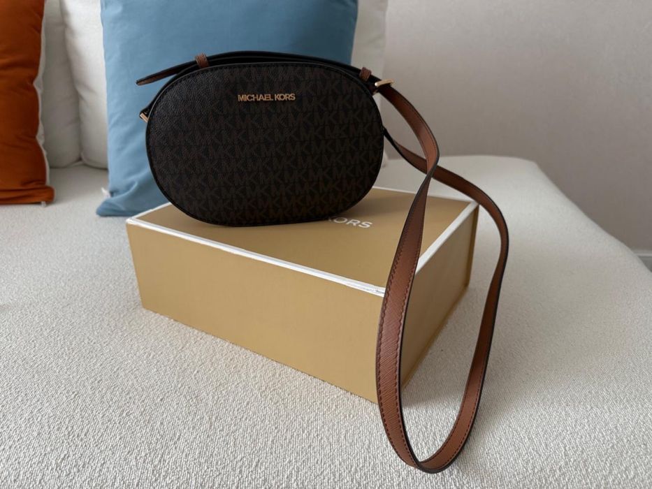 Продам сумку Michael Kors