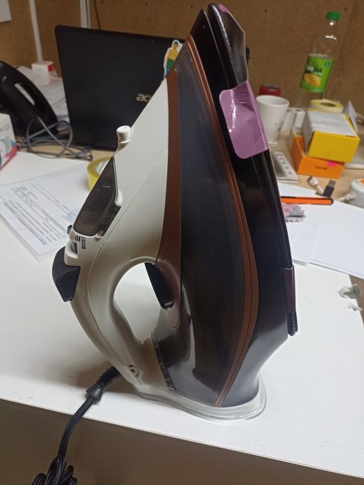 Утюг Centek CT-2346 белый