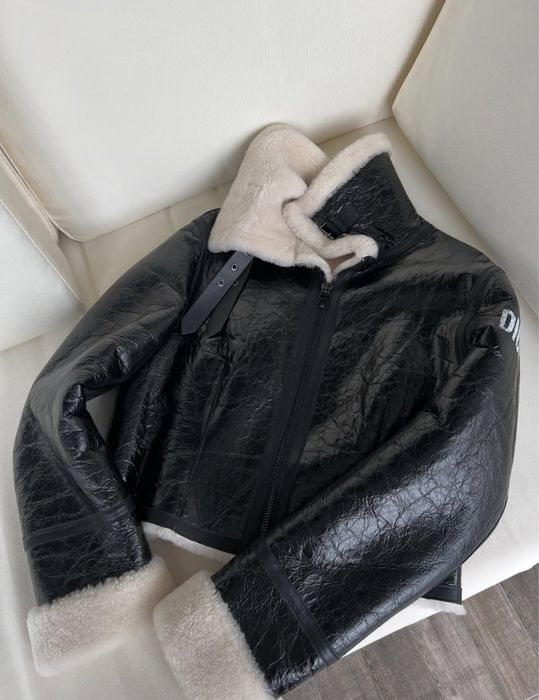 Яке Christian Dior