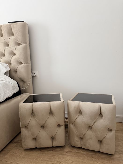 Noptiere la comanda cu sticla