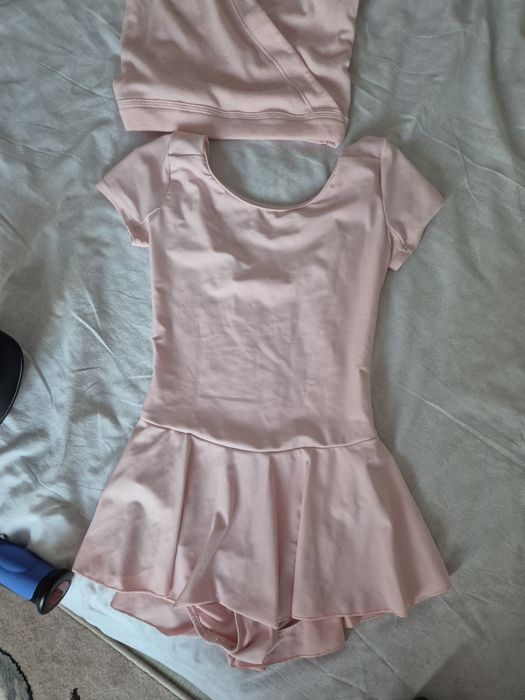 Set complet balet 1 bluza 1 body 2 dres 1 jambiere